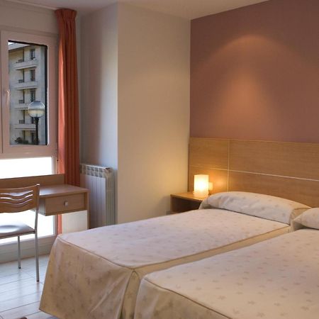 Hotel Ekia Pentsioa Zarauz Zewnętrze zdjęcie